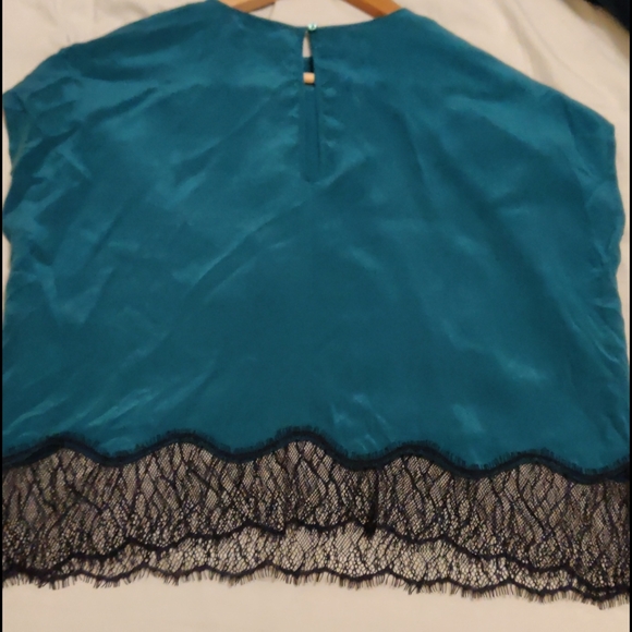 Wilfred Top - Picture 2 of 2